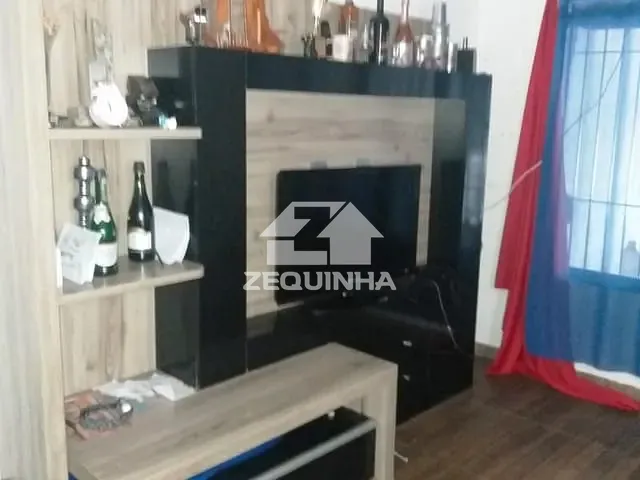 Casa com 193m² 4 quartos e 4 banheiros, à venda, no bairro Ayrosa em Osasco