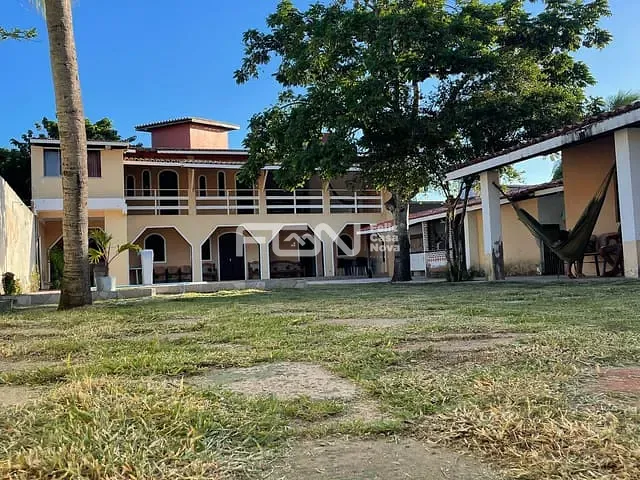Casa 2 quartos e 2 banheiros, à venda, no bairro Arembepe (Abrantes) em Camaçari