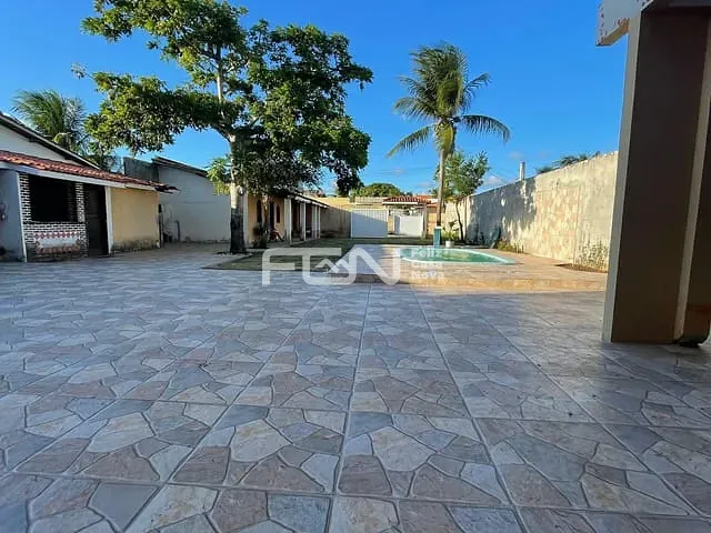 Casa 2 quartos e 2 banheiros, à venda, no bairro Arembepe (Abrantes) em Camaçari