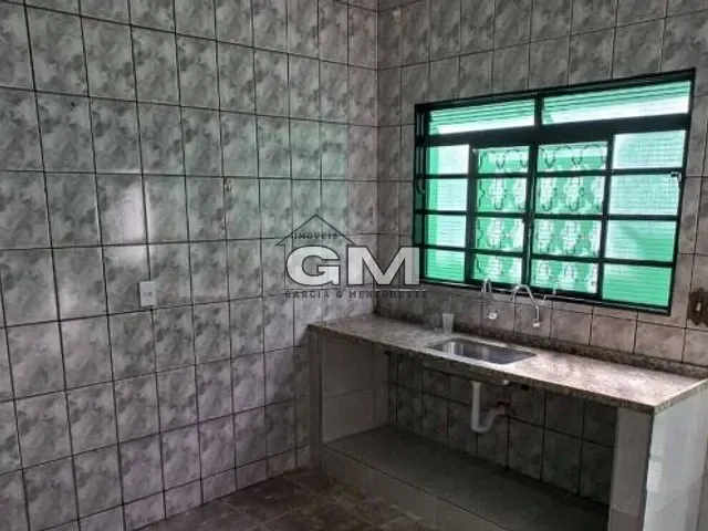 Casa com 165m² 2 quartos e 1 banheiro, à venda, no bairro Parque Ribeirão Preto em Ribeirão Preto