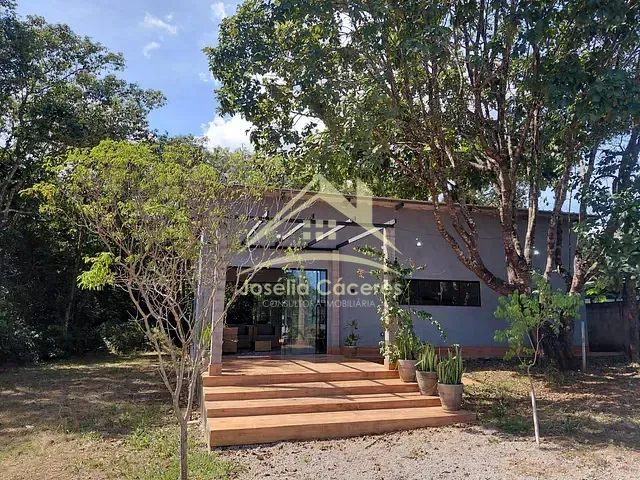 Casa com 2400m² 3 quartos e 4 banheiros, à venda, no bairro rural em Chapada dos Guimarães