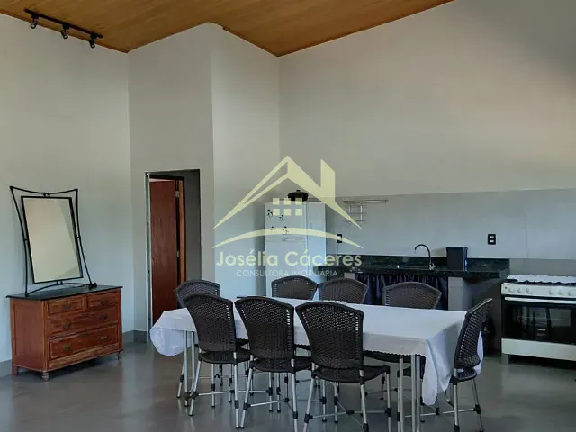 Casa com 2400m² 3 quartos e 4 banheiros, à venda, no bairro rural em Chapada dos Guimarães