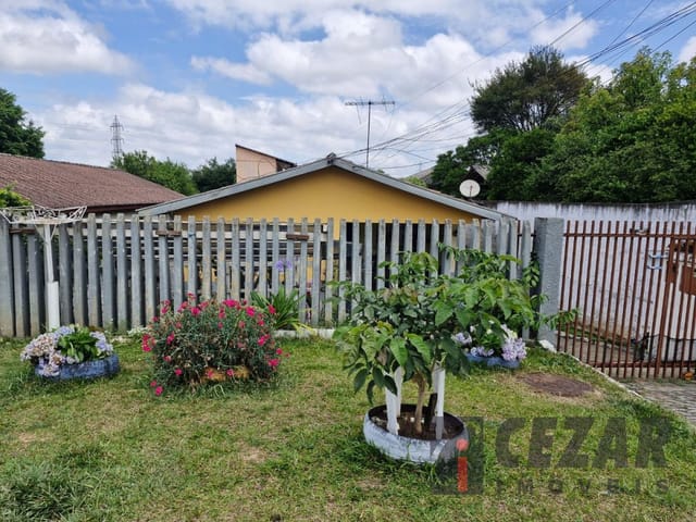 Casa com 500m² 4 quartos e 2 banheiros, à venda, no bairro Bairro Alto em Curitiba