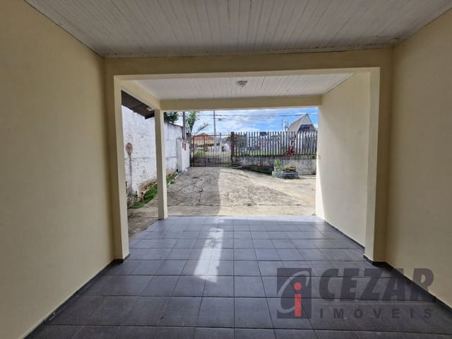 Casa com 500m² 4 quartos e 2 banheiros, à venda, no bairro Bairro Alto em Curitiba