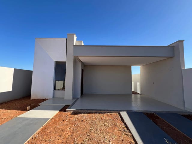 Casa com 300m² 2 quartos e 1 banheiro, à venda, no bairro Sonhalto Videira em Sinop