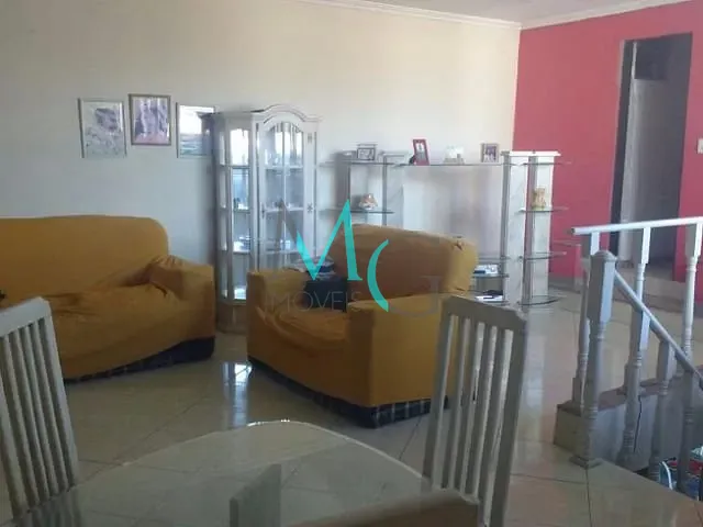 Casa com 239m² 3 quartos e 2 banheiros, à venda, no bairro Campo Grande em Rio de Janeiro