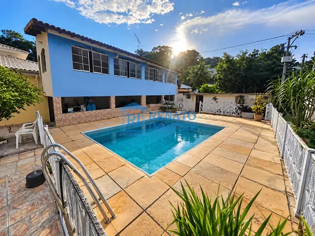 Casa 2 quartos e 2 banheiros, à venda, no bairro Centro em Maricá