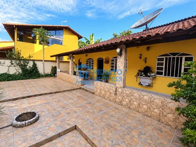 Casa 2 quartos e 2 banheiros, à venda, no bairro Centro em Maricá