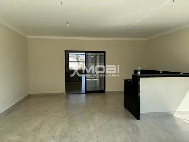 Casa com 1088m² 4 quartos e 3 banheiros, à venda, no bairro Condomínio Residencial Shamballa III em Atibaia