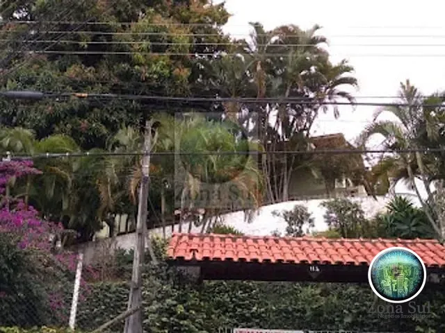 Casa com 700m² 4 quartos e 3 banheiros, à venda, no bairro Vila Dominguinho em Votorantim
