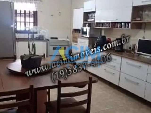Casa com 300m² 4 quartos e 1 banheiro, à venda, no bairro Cruzeiro do Sul em Jaguariúna