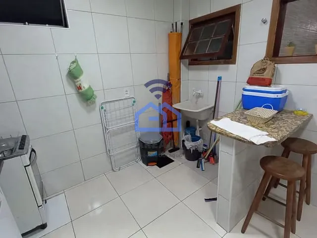Casa com 65m² 1 quarto e 1 banheiro, à venda, no bairro Martim de Sá em Caraguatatuba