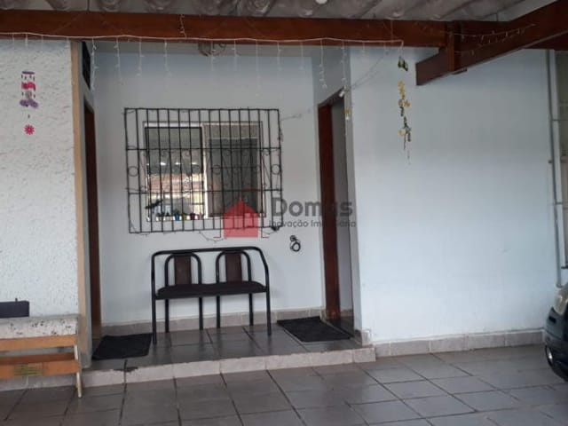 Casa com 250m², à venda, no bairro Centro em Tremembé