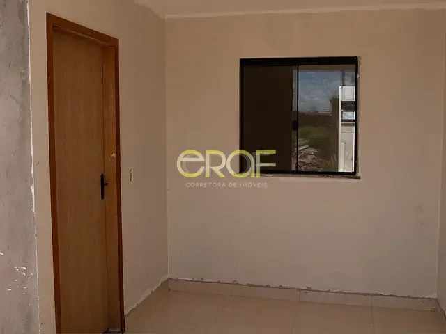Casa 2 quartos e 2 banheiros, à venda, no bairro Jardim Triângulo em Formosa