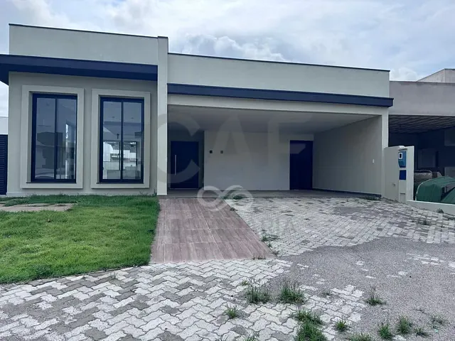 Casa com 443m² 3 quartos e 2 banheiros, à venda, no bairro Residencial Flor D'Aldeia em Holambra