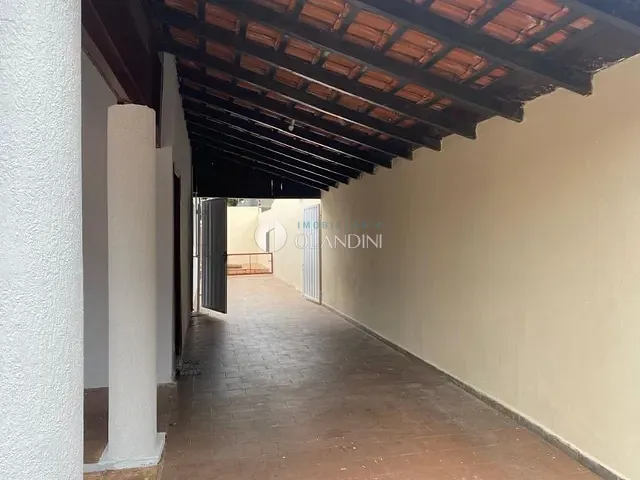 Casa com 300m² 3 quartos e 2 banheiros, à venda, no bairro Itamaraty em Artur Nogueira