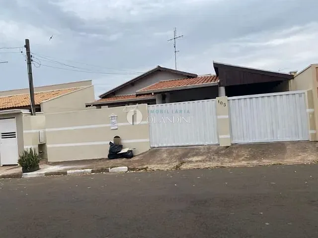 Casa com 300m² 3 quartos e 2 banheiros, à venda, no bairro Itamaraty em Artur Nogueira