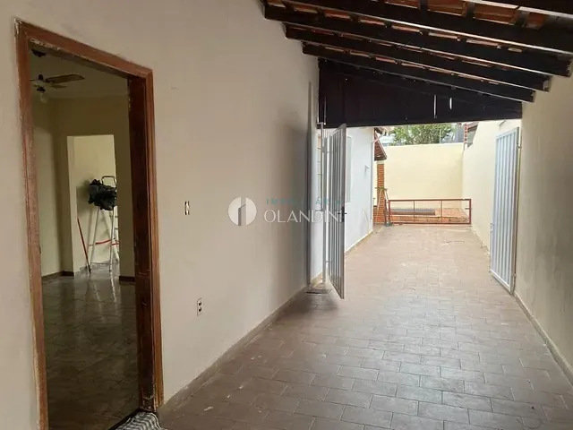 Casa com 300m² 3 quartos e 2 banheiros, à venda, no bairro Itamaraty em Artur Nogueira