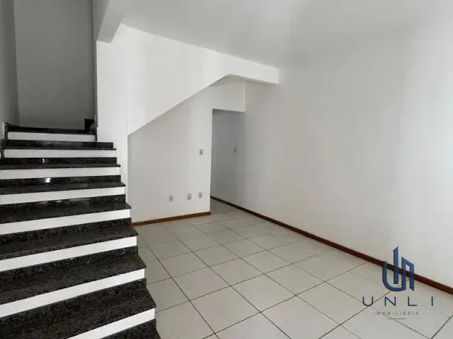 Casa 2 quartos e 2 banheiros, à venda, no bairro São Jorge em Pinheiral