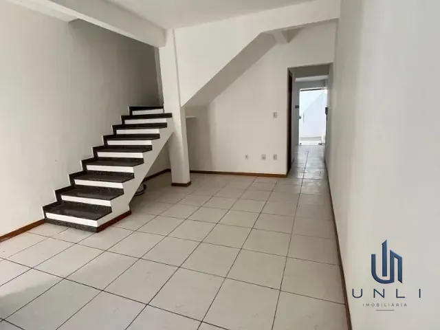 Casa 2 quartos e 2 banheiros, à venda, no bairro São Jorge em Pinheiral
