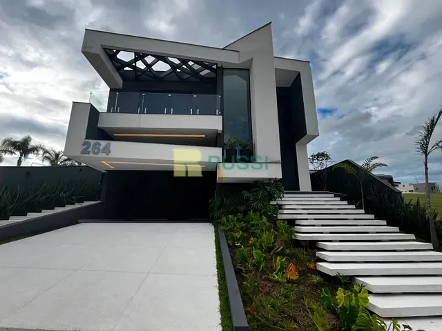 Casa com 460m² 4 quartos e 6 banheiros, à venda, no bairro Condomínio Residencial Alphaville I em São José dos Campos