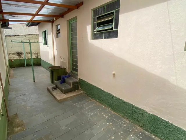Casa 1 quarto e 1 banheiro, para alugar, no bairro Centro em Extrema