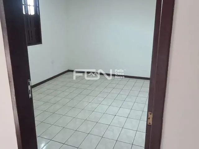Casa 2 quartos e 2 banheiros, para alugar, no bairro Renascer - PHOC II em Camaçari