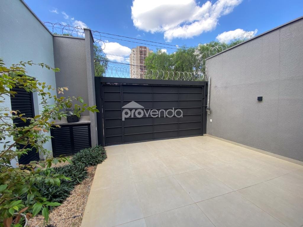 Casa, 5 quartos, 315 m² - Foto 2