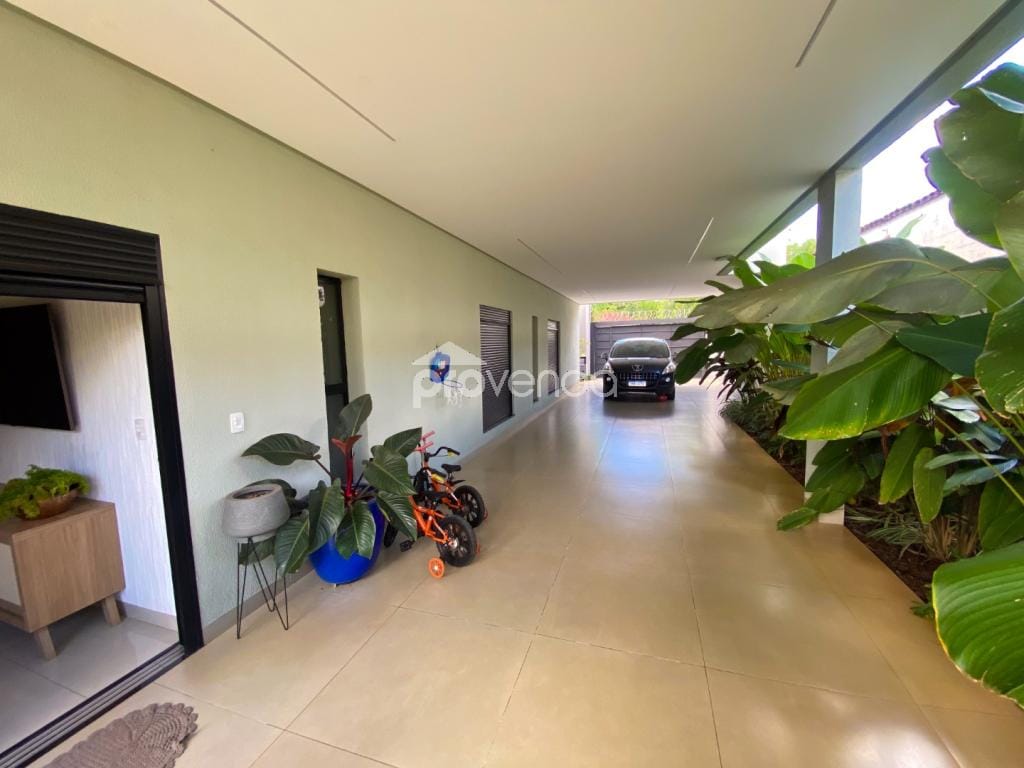 Casa, 5 quartos, 315 m² - Foto 4