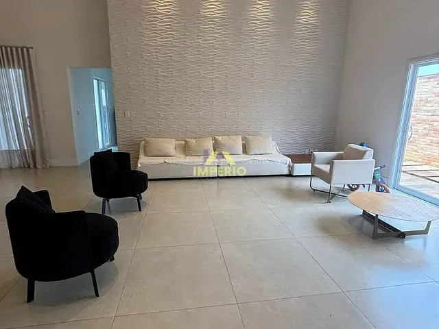 Casa com 1196m² 4 quartos e 4 banheiros, à venda, no bairro Loteamento Parque Chapada de Itu em Itu