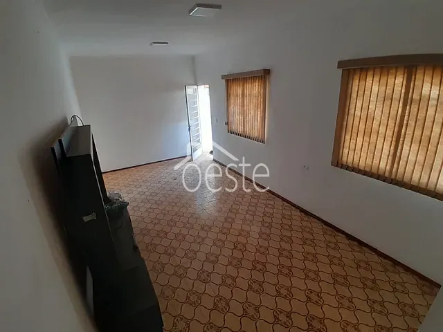 Casa com 1m² 5 quartos e 3 banheiros, à venda, no bairro Centro em Santa Bárbara D'Oeste