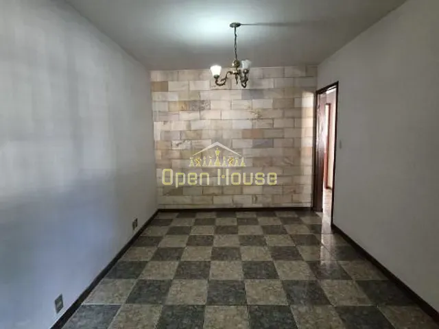 Casa com 180m² 3 quartos e 2 banheiros, à venda, no bairro Casa de Pedra em Volta Redonda