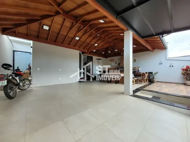 Casa com 200m² 3 quartos e 2 banheiros, à venda, no bairro Portal da Mantiqueira em Andradas