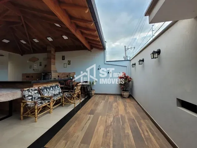 Casa com 200m² 3 quartos e 2 banheiros, à venda, no bairro Portal da Mantiqueira em Andradas