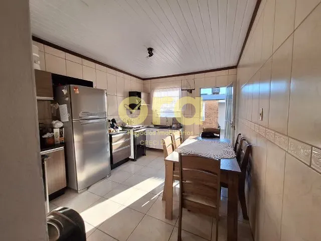 Casa com 155m² 2 quartos e 1 banheiro, à venda, no bairro Fragata em Pelotas