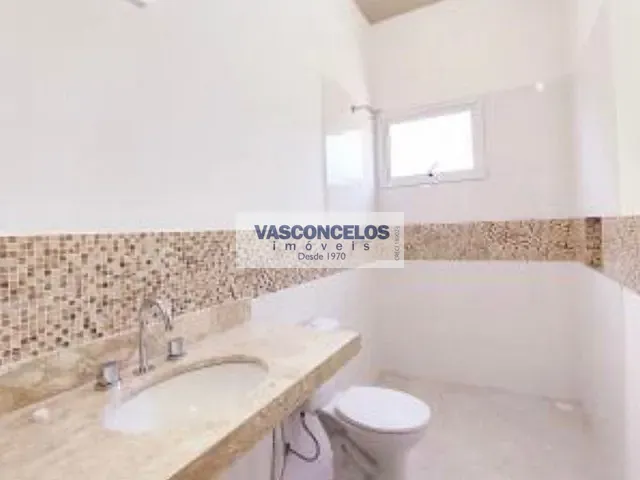 Casa com 1000m² 4 quartos e 5 banheiros, à venda, no bairro Tapanhão em Jambeiro