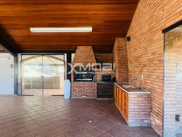 Casa com 2400m² 3 quartos e 4 banheiros, à venda, no bairro Marambaia em Vinhedo