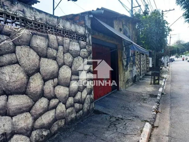 Casa, 6 quartos, 220 m² - Foto 1
