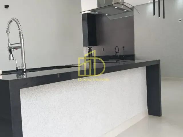 Casa com 200m² 3 quartos e 1 banheiro, à venda, no bairro Jardim Villagio Milano em Sorocaba