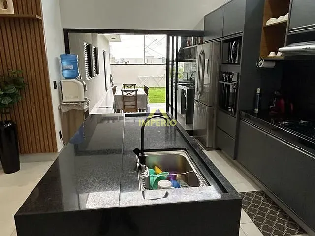 Casa com 236m² 3 quartos e 3 banheiros, à venda, no bairro Jardim Guarujá em Salto