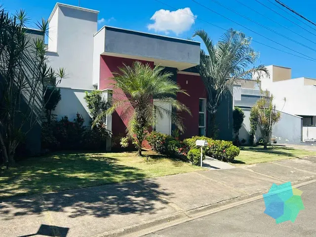 Casa com 277m² 3 quartos e 2 banheiros, à venda, no bairro Centro em Salto