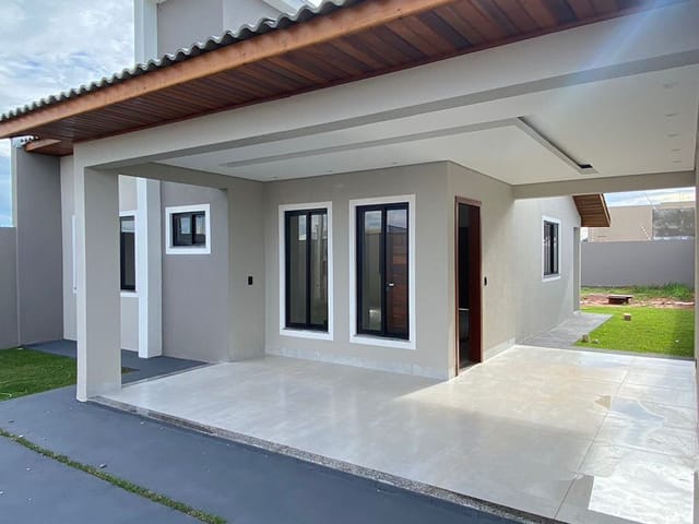 Casa com 300m² 2 quartos e 1 banheiro, à venda, no bairro Sonhalto Videira em Sinop