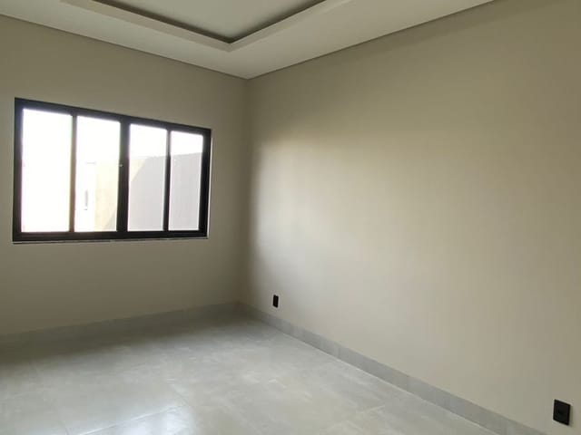 Casa com 300m² 2 quartos e 1 banheiro, à venda, no bairro Sonhalto Videira em Sinop
