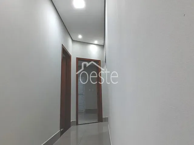 Casa com 420m² 3 quartos e 2 banheiros, à venda, no bairro Jardim Santa Alice em Santa Bárbara D'Oeste