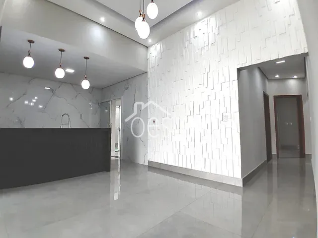 Casa com 420m² 3 quartos e 2 banheiros, à venda, no bairro Jardim Santa Alice em Santa Bárbara D'Oeste