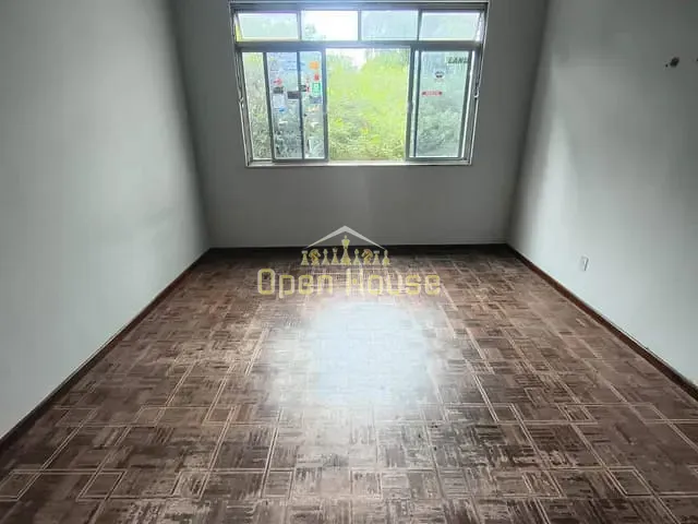 Casa 3 quartos e 2 banheiros, para alugar, no bairro Jardim Amália em Volta Redonda