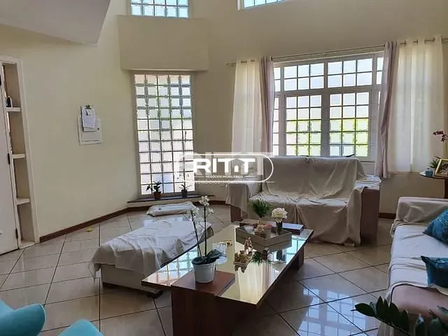 Casa com 360m² 4 quartos e 2 banheiros, à venda, no bairro Jardim das Paineiras em Campinas