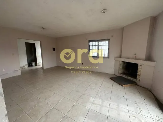 Casa com 1350m² 3 quartos e 2 banheiros, à venda, no bairro Barragem em Pelotas
