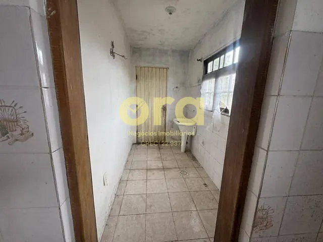 Casa com 1350m² 3 quartos e 2 banheiros, à venda, no bairro Barragem em Pelotas