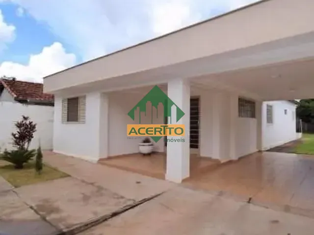 Casa com 434m² 2 quartos e 2 banheiros, à venda, no bairro Vila Silvares em Birigüi